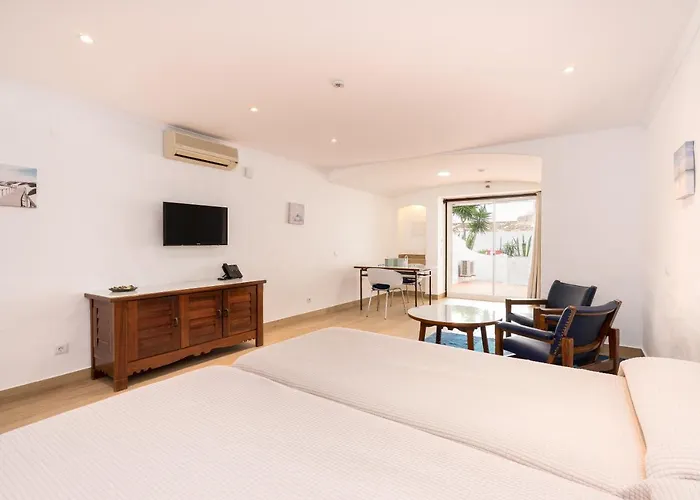 Borda D'agua 아파트호텔 알부페이라